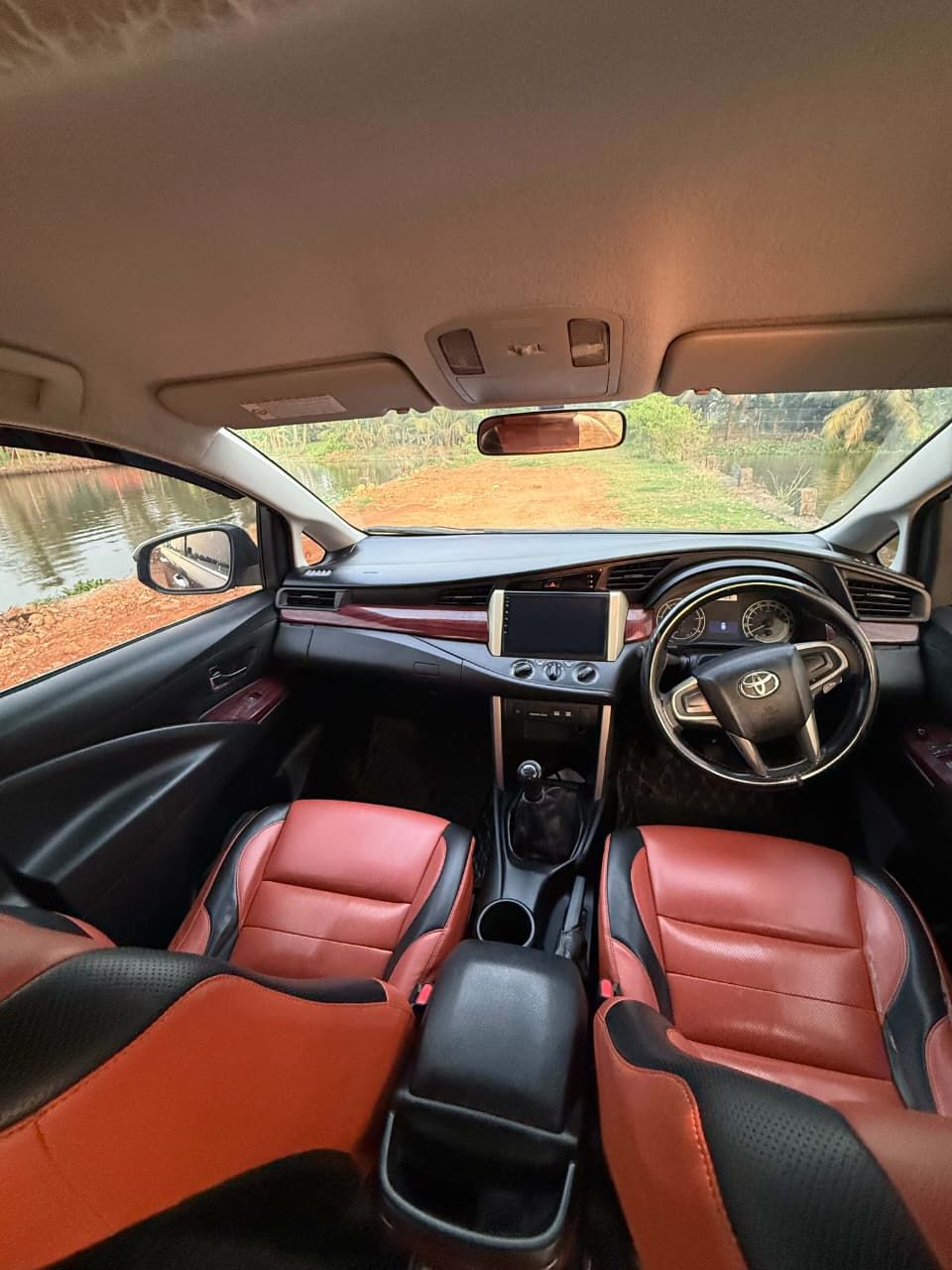 2016 Toyota Crysta G (8/10)