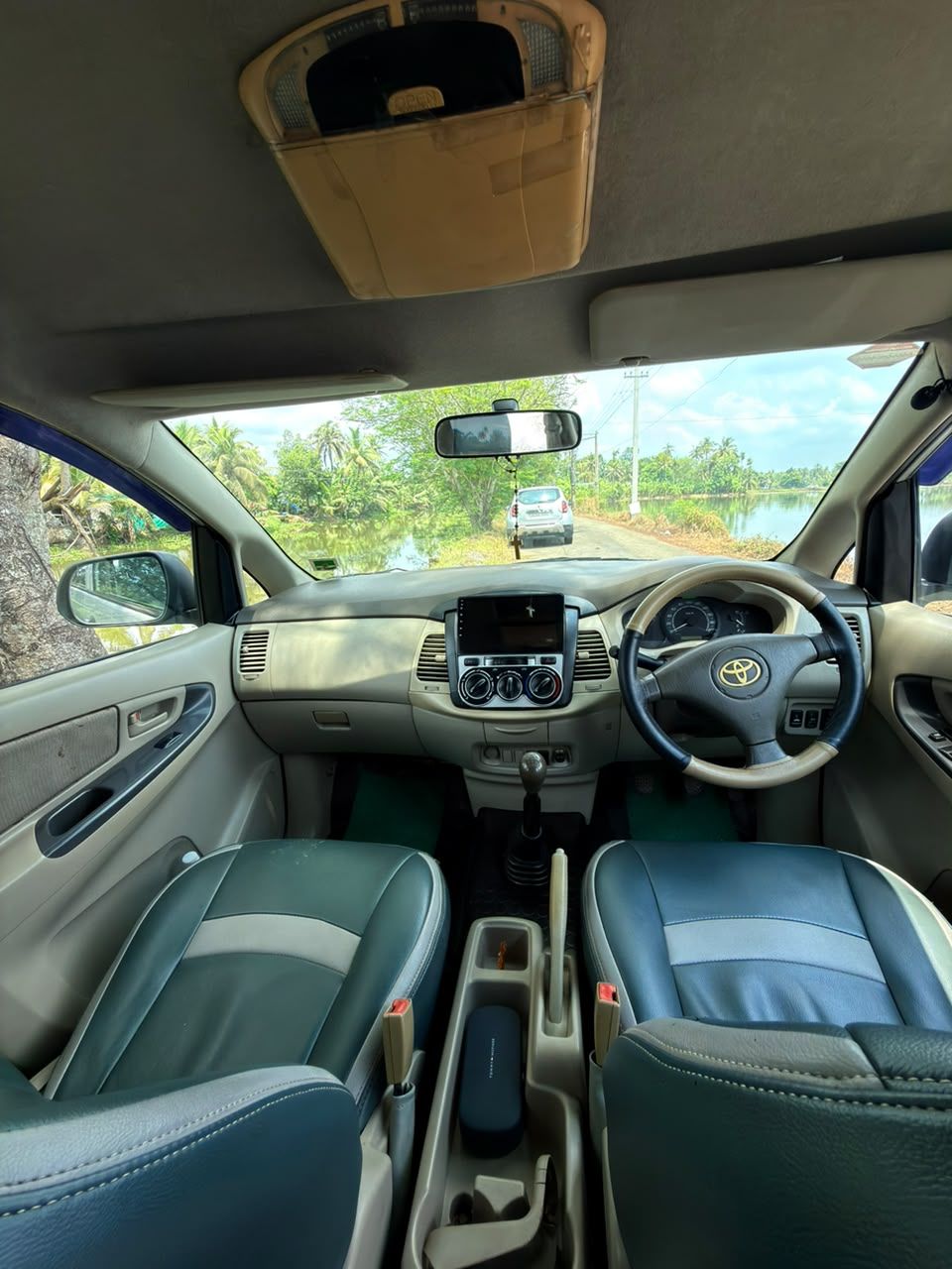 2009 Toyota Innova G (5/10)